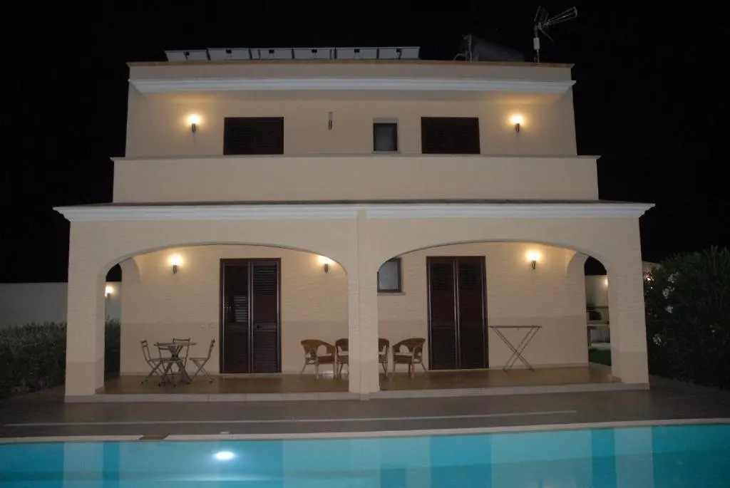 Oasi Tortuga Residence Appartamento 1 Con Piscina E Barbecue H 24 Mazara del Vallo